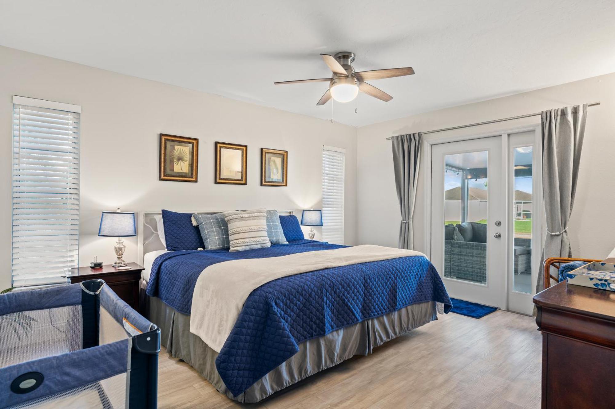 Serenity Waterfront Villa With King Suite, Private Pool, Great Lanai Enclosure And Long Water Views ケープコーラル エクステリア 写真